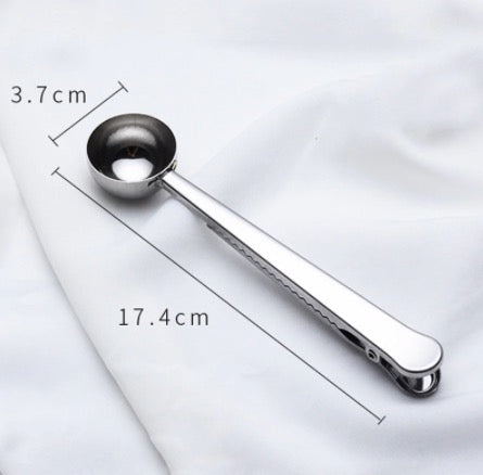 Just a Scoop Clip
